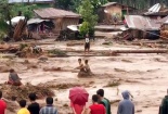 Cô gái sống sót thần kỳ khi bị nước lũ cuốn trôi 900 km