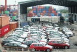 Cận cảnh hơn 100 xe sang BMW nằm phủ bụi ở cảng TP.HCM