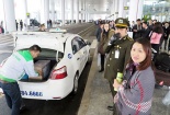 Cục Hàng không Việt Nam yêu cầu các sân bay không quy định riêng ‘tuổi’ taxi