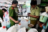 Hà Nội: Tăng cường lấy mẫu, xử lý nghiêm cơ sở kinh doanh rượu không rõ nguồn gốc