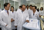 Thủ tướng thăm, làm việc tại bệnh viện Chợ Rẫy