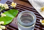 Tháng 3, học mẹ hai con làm tinh dầu hoa bưởi trị tóc rụng cực hiệu quả