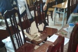 Mảng trần rơi trúng đầu học sinh, lớp học không an toàn chất lượng?
