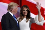 Tổng thống Mỹ Donald Trump viết nhầm tên vợ khiến cư dân mạng xôn xao