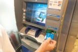 Những bí mật ẩn sau chiếc thẻ ATM mua tại chợ đen