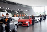 Trung Quốc mạnh tay cắt giảm thuế nhập khẩu ô tô: Xe sang đua nhau giảm giá