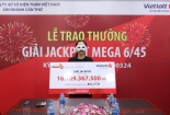 Xổ số Vietlott: Tiện mua vé khi về quê thăm người thân, khách hàng Cần Thơ giật giải hơn 16 tỷ
