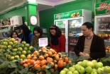 Hàng loạt cửa hàng trái cây ở Hà Nội có thiết bị giám sát chất lượng