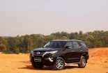 Toyota Fortuner 2018 bán chạy nhất phân khúc trong tháng 8 có thực sự hấp dẫn?
