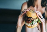 Các loại thịt chế biến sẵn làm gia tăng nguy cơ ung thư vú