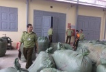 Lượng lớn quần áo giả nhãn hiệu hàng hóa đã được bảo hộ bị tịch thu tại Lạng Sơn