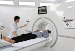 Không sử dụng người dưới 18 tuổi để vận hành các thiết bị bức xạ