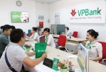 Thị giá liên tục giảm, gia đình Chủ tịch VPBank vẫn chi hơn 400 tỷ 'ôm' lô 21 triệu cổ phiếu