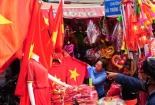 Chung kết AFF Cup: Cũng ‘hot’ như vé vào sân Mỹ Đình, đồ cổ vũ bóng đá đắt đỏ từng giờ
