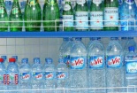 Loạn thị trường nước uống đóng chai: 'Vàng thau lẫn lộn'
