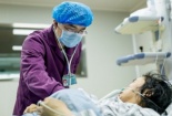 Tiêm nước ép trái cây vào tĩnh mạch, người phụ nữ suýt gặp 'tử thần'