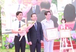  Công ty CP Bóng đèn phích nước Rạng Đông kỷ niệm 55 năm Ngày Bác Hồ về thăm 