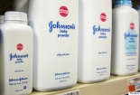Yêu cầu dừng phân phối dầu gội trẻ em của Johnson & Johnson vì không đạt tiêu chuẩn