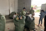 Phát hiện 2 xe ô tô cất giấu 9.500 sản phẩm hàng hóa không rõ nguồn gốc