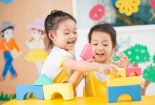 Hiểm họa khó lường từ những món đồ chơi cho trẻ em có kích thước nhỏ