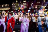 Rực rỡ sắc màu carnival trên sông lần đầu tiên trình diễn tại Vinpearl Land Nam Hội An