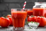 Uồng nước ép cà chua mỗi ngày có thể làm giảm huyết áp và cholesterol