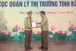 Trao Quyết định bổ nhiệm Phó Cục trưởng Cục QLTT tỉnh Bắc Ninh