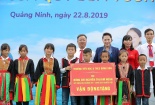Trẻ em Quảng Ninh đón nhận ngôi trường mới từ Chủ tịch Quốc hội và hơn 71 ngàn ly sữa từ Quỹ sữa