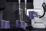 Độc đáo: Cánh tay robot pha chế cà phê tự động