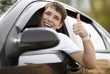 Lên và xuống xe ô tô an toàn - tài xế thực sự đã thực hiện đúng cách