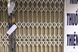 Tiệm thuốc bán khẩu trang giá cao bị niêm phong