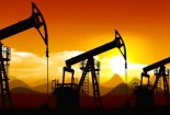 Giá dầu thế giới rơi xuống mức thấp kỷ lục 18 năm