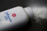 Johnson & Johnson chính thức ngừng sản xuất phấn rôm vì có chứa chất gây ung thư