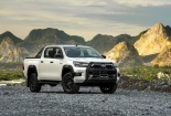 Chi tiết chiếc Toyota Hilux 2020 phiên bản Advanture nâng cấp trang bị 