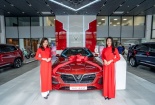 Khám phá showroom VinFast mới rộng gần 5.000m2 tại Hà Nội
