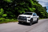 Toyota Hilux Adventure vừa ra mắt tại Việt Nam: Thiết kế ấn tượng, vận hành mạnh mẽ