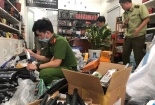 Núp bóng shop kinh doanh túi xách, bán 'chui' hàng nghìn hung khí nguy hiểm