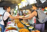 Cảnh báo: Thức ăn đường phố tiềm ẩn nhiều nguy cơ, làm sao để chọn thực phẩm an toàn?