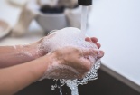 Covid-19 có thể tồn tại trên da lâu hơn rất nhiều so với bệnh cúm