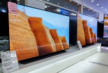 TV 4K cao cấp giảm giá mạnh vẫn ế