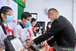 Trao học bổng 'Cho em đến trường' lần thứ 17 cho học sinh hiếu học Đồng Nai