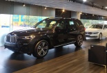 BMW X7 M Sport chính hãng về Việt Nam: Giá rẻ bất ngờ, được trang bị nhiều tiện nghi