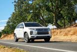Chiếc ô tô SUV Mitsubishi đẹp long lanh giá hơn 400 triệu vừa ra mắt hấp dẫn cỡ nào?