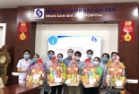 BHXH Việt Nam tặng quà cho bệnh nhân BHYT hoàn cảnh khó khăn tại các cơ sở khám chữa bệnh