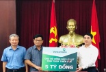 Vietcombank ủng hộ 11 tỷ đồng, chung tay cùng cán bộ, chiến sĩ và đồng bào miền trung vượt qua khó khăn trước thiên tai, lũ lụt