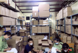 Phát hiện kho hàng thu giữ 11.821 sản phẩm nước hoa, nước tẩy trang giả mạo nhãn hiệu