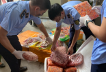 Chặn đứng 10 tấn nội tạng đông lạnh bốc mùi hôi thối trên đường đi tiêu thụ