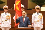 Chủ tịch nước Nguyễn Xuân Phúc tuyên thệ nhậm chức trước Quốc hội