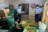 Sản xuất, buôn bán bánh cốm giả mạo nhãn hiệu bị khởi tố