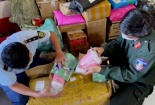 Phát hiện lượng lớn hàng hóa không rõ nguồn gốc gửi qua chuyển phát nhanh J&T tại An Giang